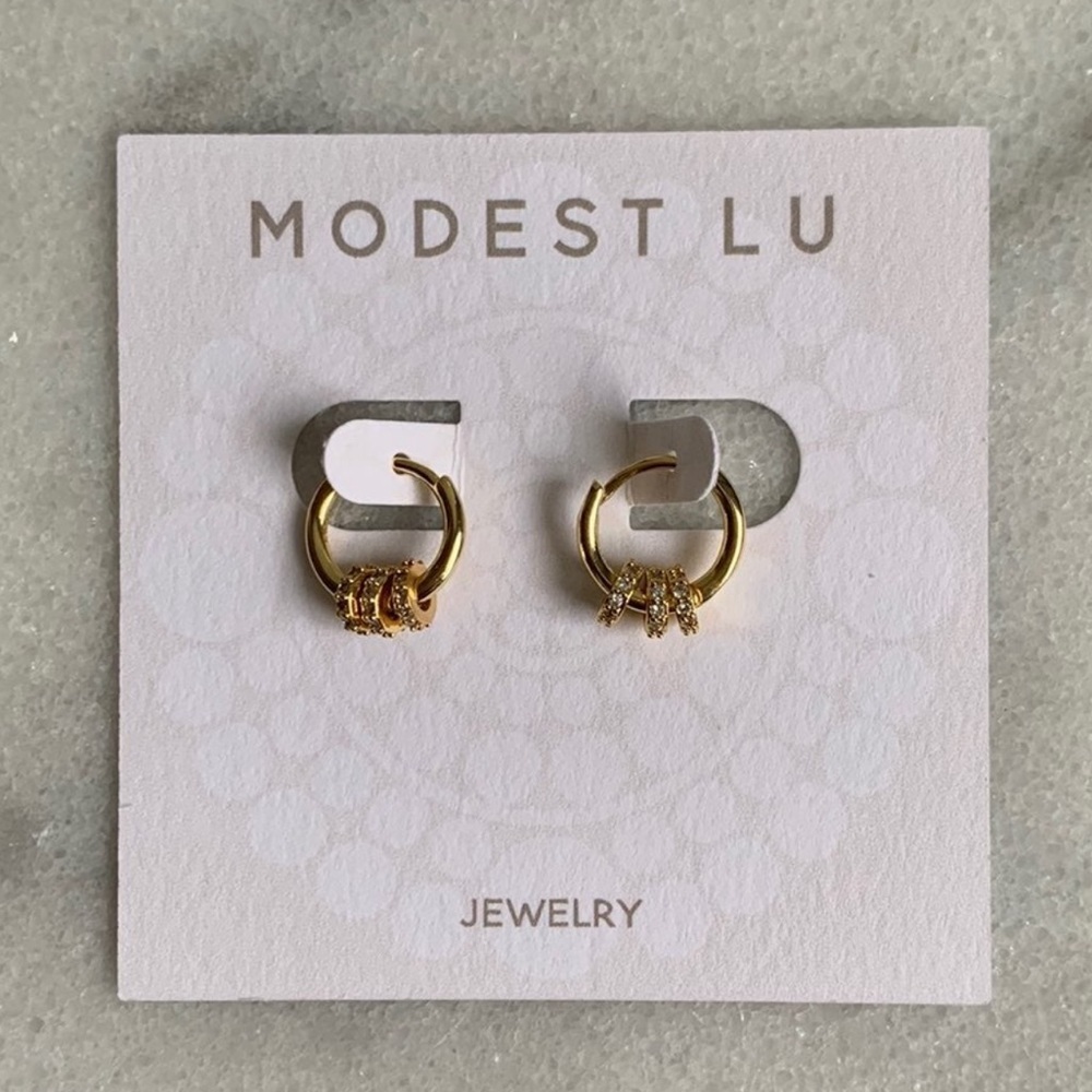New Stock! Gold Crystal Round Huggie Hoop Earrings - Picture 2 of 4